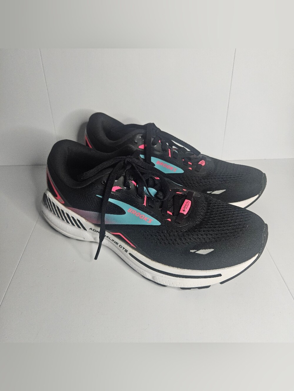 Brooks Adrenaline GTS 23 GORE-TEX Black Women's Running shoes